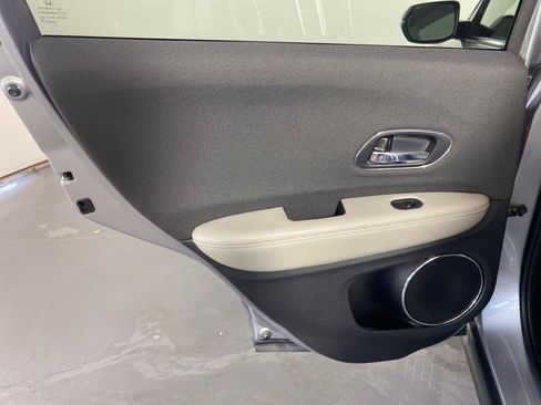 Used 2022 Honda HR-V EX image 27