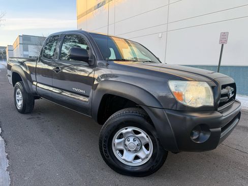 Used 2010 Toyota Tacoma 4x4 Access Cab V6 image 1