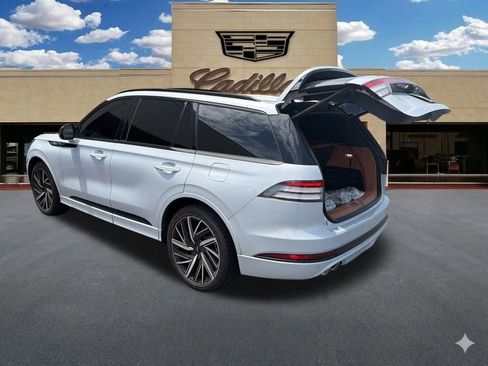 Used 2025 Lincoln Aviator Black Label w/ Jet Appearance Package AWD/4WD image 2