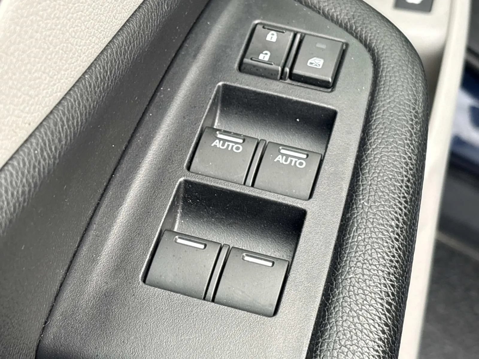 Used 2019 Honda Pilot EX-L image 28
