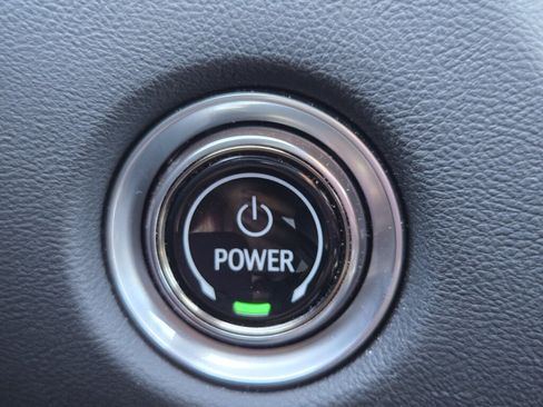 Used 2024 Cadillac Lyriq Sport AWD/4WD image 24
