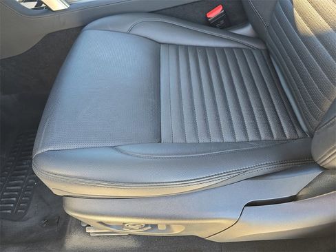 Certified 2025 Land Rover Discovery Sport S image 29