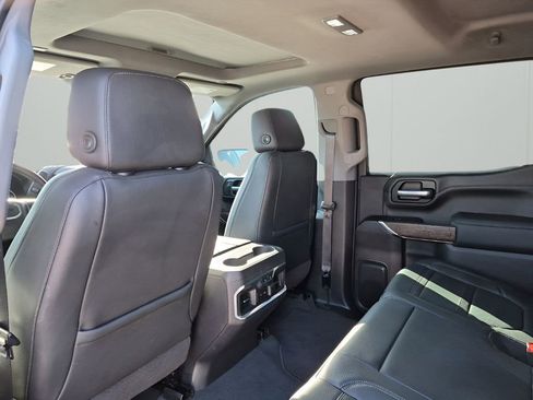 Used 2021 GMC Sierra 1500 Denali w/ Denali Ultimate Package image 18