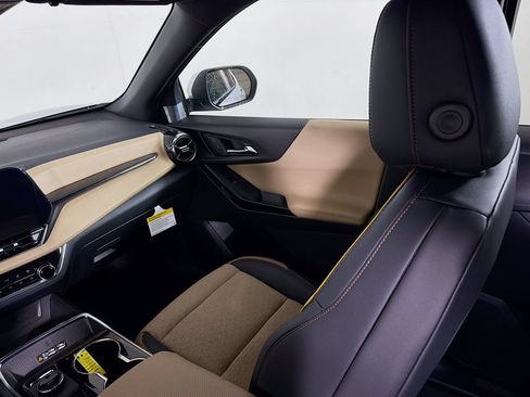 New 2027 Chevrolet Equinox ACTIV w/ Safety and Technology Package AWD/4WD image 20