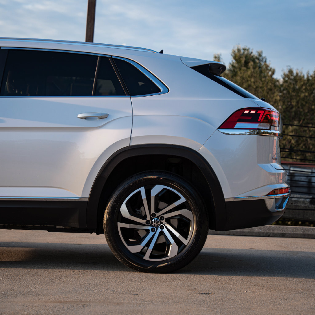 Certified 2023 Volkswagen Atlas Cross Sport SEL AWD/4WD image 5
