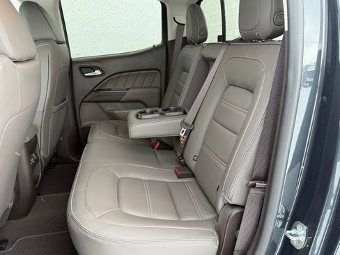 Used 2022 GMC Canyon Denali image 27