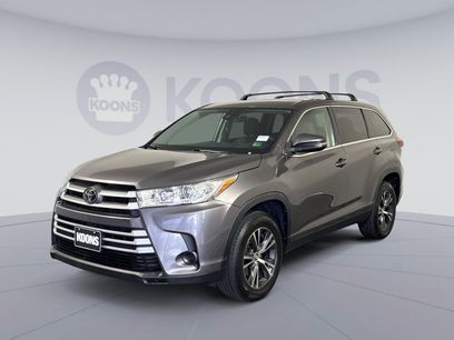 Used 2019 Toyota Highlander LE