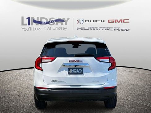 Certified 2024 GMC Terrain SLE AWD/4WD image 3