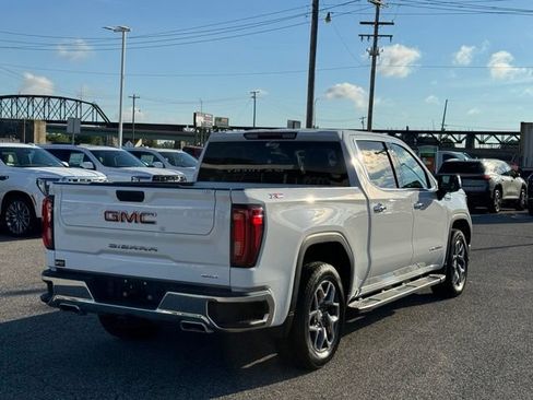 Used 2023 GMC Sierra 1500 SLT w/ SLT Premium Package AWD/4WD image 6