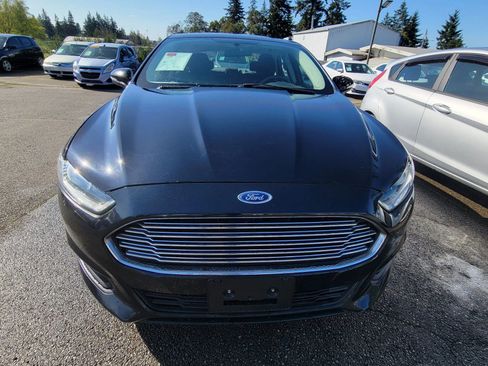 Used 2014 Ford Fusion SE image 3