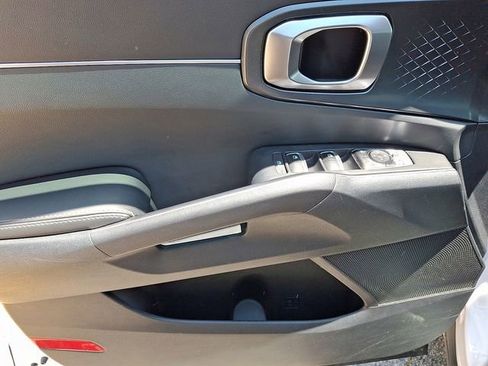 Certified 2024 Kia Sorento S w/ Panoramic Sunroof Package FWD image 14