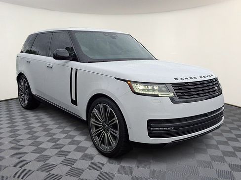 Certified 2025 Land Rover Range Rover SE AWD/4WD image 2