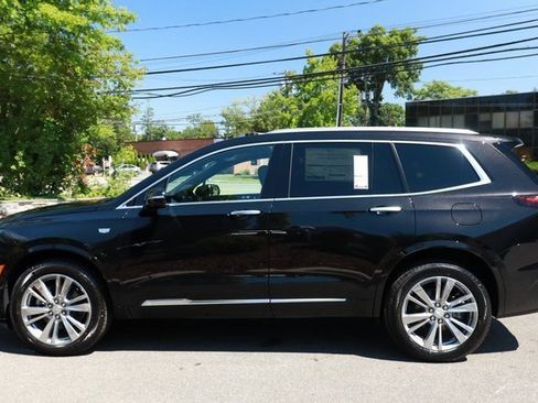 Used 2024 Cadillac XT6 Premium Luxury w/ Platinum Package image 4