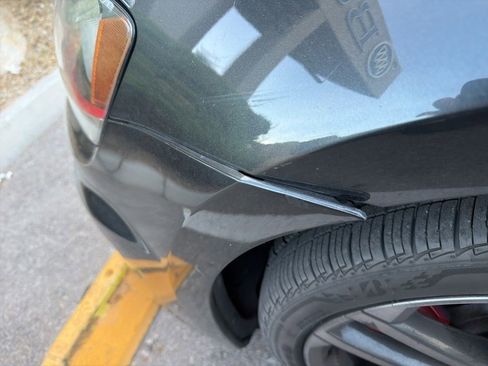 Used 2017 Volkswagen Golf 4-Door image 13