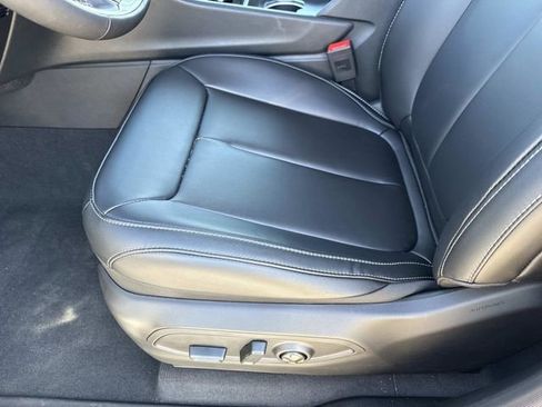 New 2025 Jeep Grand Cherokee Limited w/ Black Appearance Package image 19