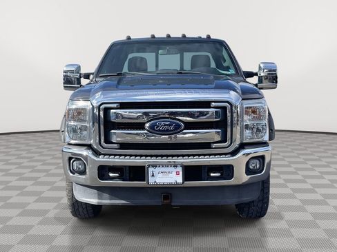 Used 2015 Ford F250 Lariat w/ Chrome Package image 2