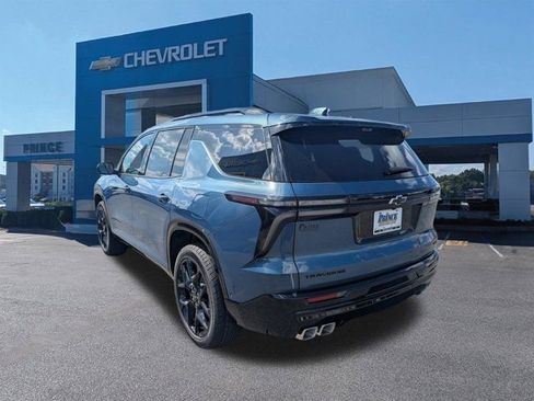 New 2026 Chevrolet Traverse RS w/ LPO, Floor Liner Package image 5