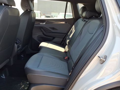 New 2026 Volkswagen Tiguan SE R-Line image 13