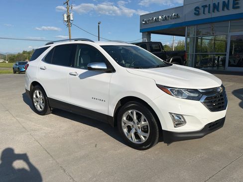 Used 2018 Chevrolet Equinox Premier image 1