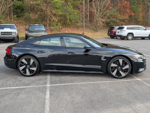 Used 2023 Audi e-tron GT Prestige w/ Prestige Package image 10