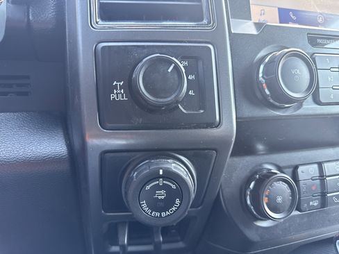 Used 2020 Ford F150 XLT w/ Equipment Group 302A Luxury AWD/4WD image 19