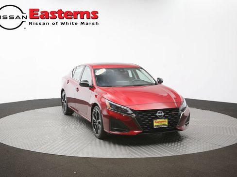 Used 2023 Nissan Altima 2.5 SR w/ SR Premium Package FWD image 50