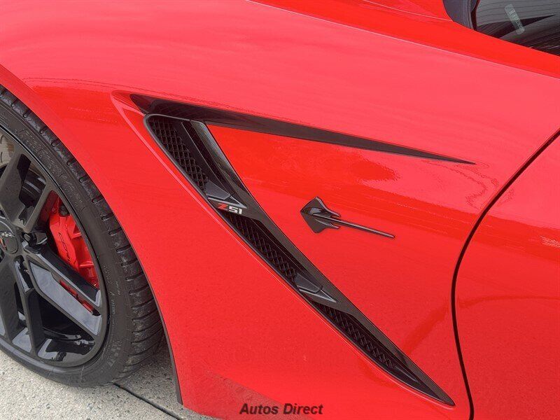 Used 2014 Chevrolet Corvette Stingray Coupe w/ Z51 3LT w/ 3LT Preferred Equipment Group RWD image 18