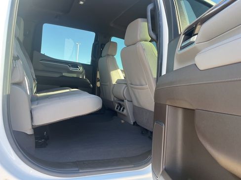 Used 2025 Chevrolet Silverado 1500 LT image 22