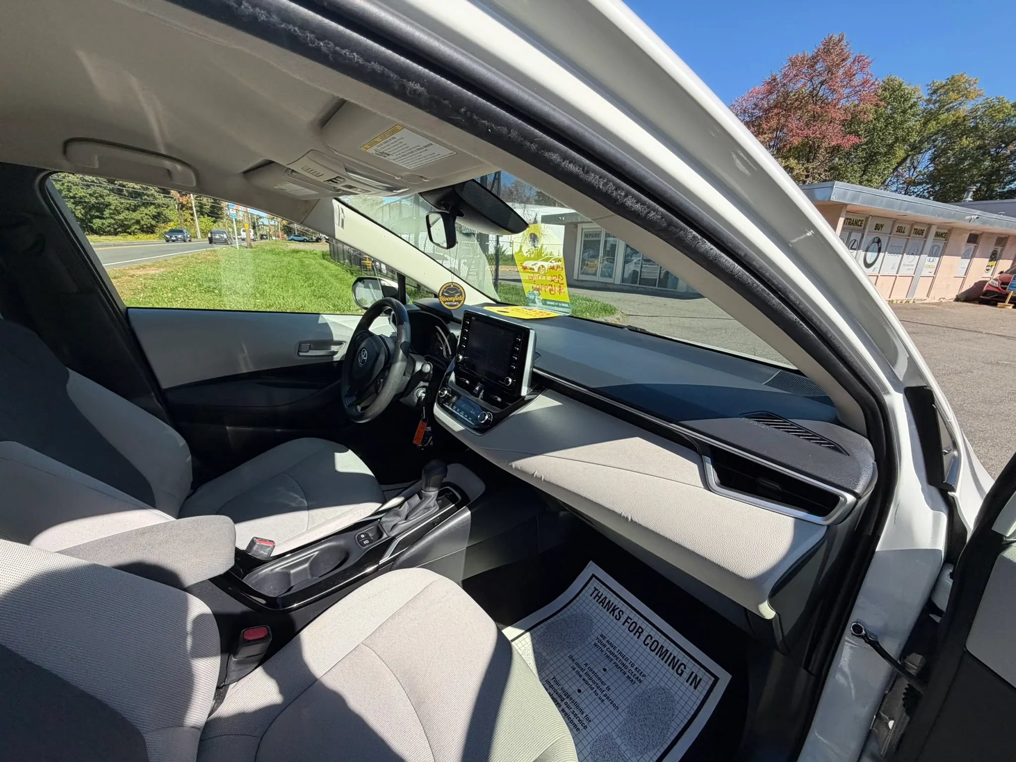 Used 2021 Toyota Corolla LE FWD image 12