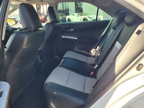 Used 2013 Toyota Camry SE image 11