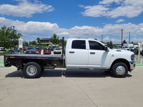 Used 2025 RAM 3500 Tradesman w/ Chrome Appearance Group AWD/4WD image 2