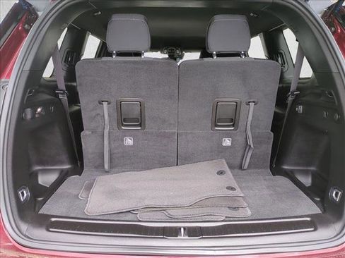 Used 2024 Jeep Grand Cherokee L Laredo RWD image 7