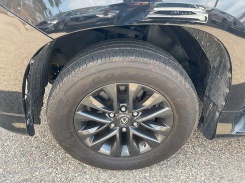 Used 2020 Lexus GX 460 Premium w/ Premium Package AWD/4WD image 10