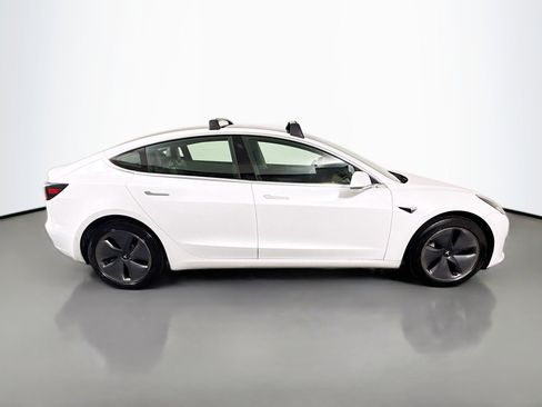 Used 2020 Tesla Model 3 Standard Range Plus image 11
