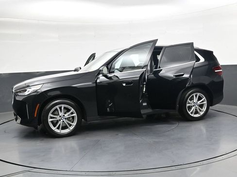 Used 2025 BMW X3 xDrive30 w/ Convenience Package AWD/4WD image 39
