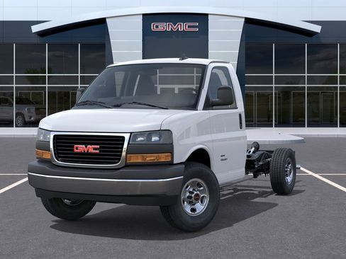 New 2025 GMC Savana 3500 w/ Power Convenience Package image 7