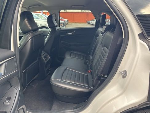 Used 2023 Ford Edge SEL w/ Convenience Package image 29