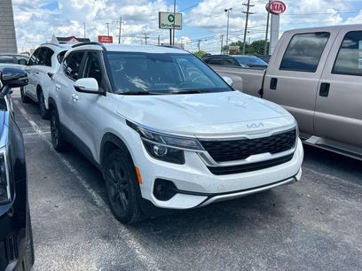 Used 2023 Kia Seltos S w/ Navigation Package