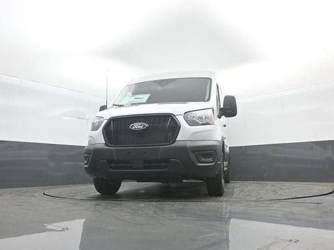 New 2026 Ford Transit 250 148 Medium Roof RWD image 25