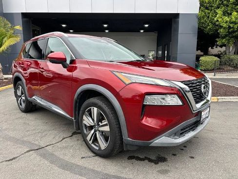 Certified 2021 Nissan Rogue SL FWD image 1