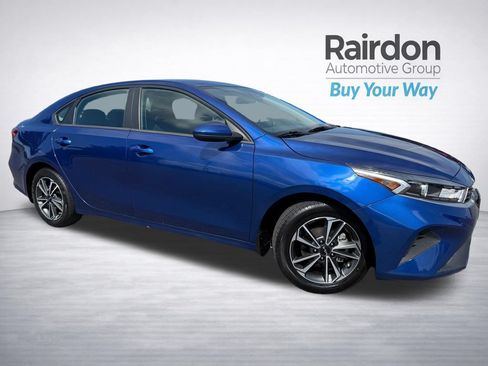 Certified 2023 Kia Forte LXS FWD image 1