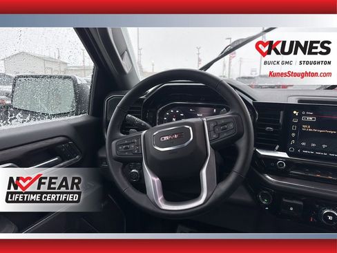 Used 2025 GMC Sierra 1500 SLT image 34