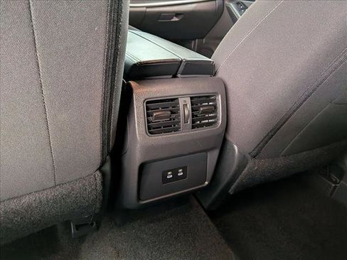 Used 2025 Nissan Rogue SV FWD image 24