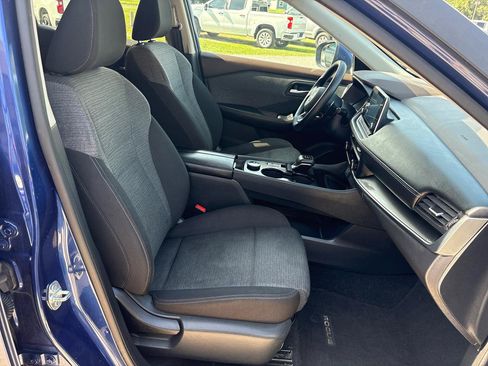 Used 2023 Nissan Rogue SV AWD/4WD image 18