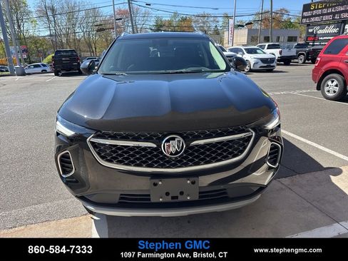 Used 2023 Buick Envision Avenir AWD/4WD image 2