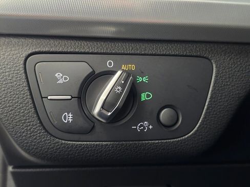 Used 2025 Audi Q5 2.0T Premium image 38