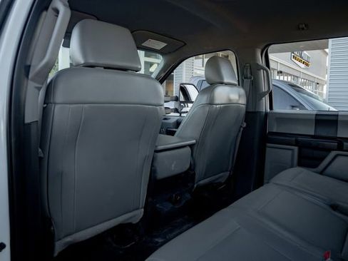 Used 2018 Ford F250 XL w/ Power Equipment Group image 40