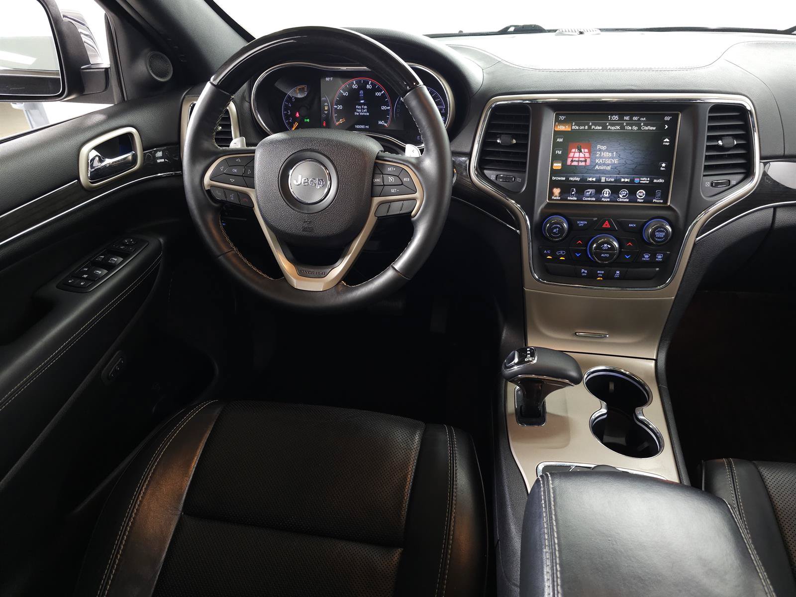 Used 2014 Jeep Grand Cherokee Overland AWD/4WD image 17