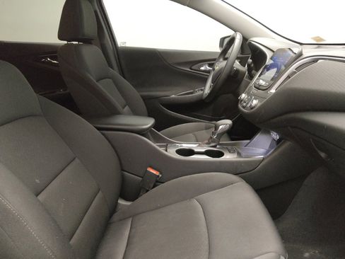 Used 2025 Chevrolet Malibu RS image 21