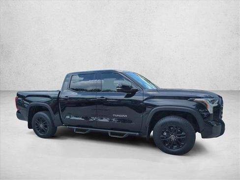 Used 2024 Toyota Tundra SR5 w/ SR5 Convenience Package AWD/4WD image 4